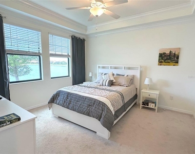 10054 Crooked Creek Drive - Photo Thumbnail 5