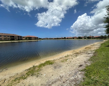 10054 Crooked Creek Drive - Photo Thumbnail 17