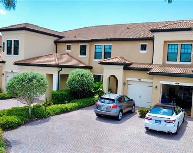 10054 Crooked Creek Drive - Photo Thumbnail 33