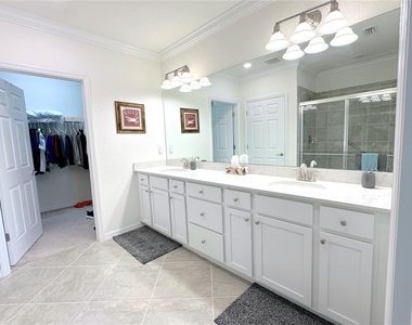 10054 Crooked Creek Drive - Photo Thumbnail 8
