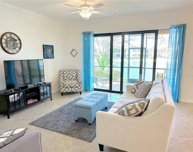 10054 Crooked Creek Drive - Photo Thumbnail 4