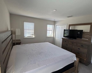 187 Brookes Place - Photo Thumbnail 15
