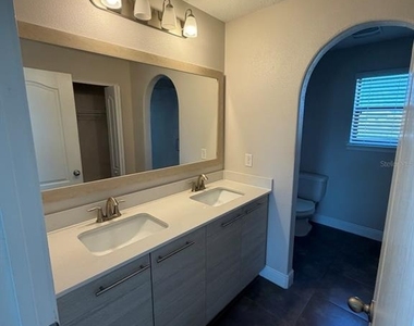 187 Brookes Place - Photo Thumbnail 10