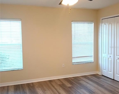 4239 Winding Vine Drive - Photo Thumbnail 17