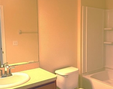 4239 Winding Vine Drive - Photo Thumbnail 12