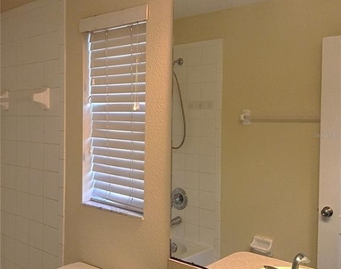 4239 Winding Vine Drive - Photo Thumbnail 20