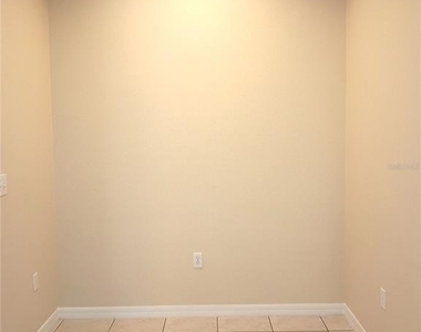 4239 Winding Vine Drive - Photo Thumbnail 8