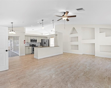 2141 Sw Bayshore Boulevard - Photo Thumbnail 17