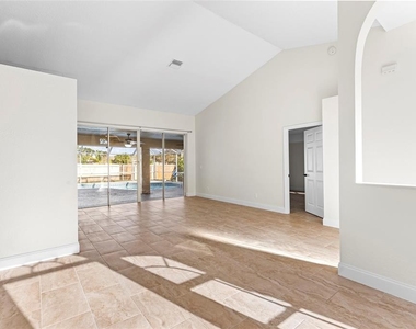2141 Sw Bayshore Boulevard - Photo Thumbnail 7