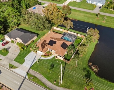 2141 Sw Bayshore Boulevard - Photo Thumbnail 2