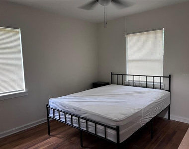 3035 W University Avenue - Photo Thumbnail 15