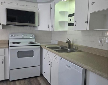101 E Atwater Avenue - Photo Thumbnail 5