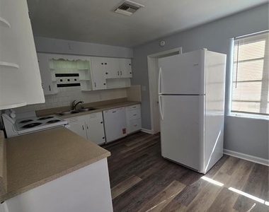 101 E Atwater Avenue - Photo Thumbnail 15