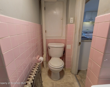 623 E Elm Street - Photo Thumbnail 12
