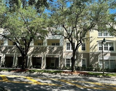 729 Celebration Avenue - Photo Thumbnail 2