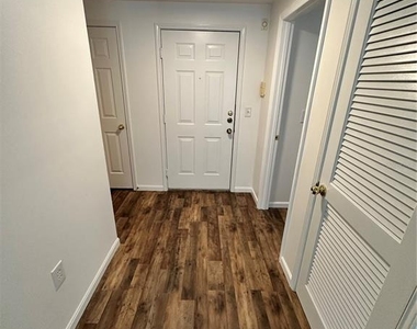 729 Celebration Avenue - Photo Thumbnail 4
