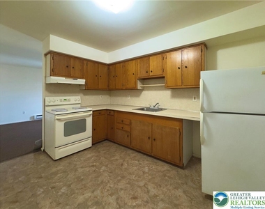 709 Front Street - Photo Thumbnail 1