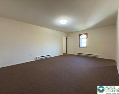 709 Front Street - Photo Thumbnail 7