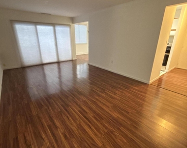 1704 Summit Pointe - Photo Thumbnail 6