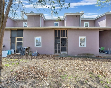 1807 Green Ridge Street - Photo Thumbnail 12
