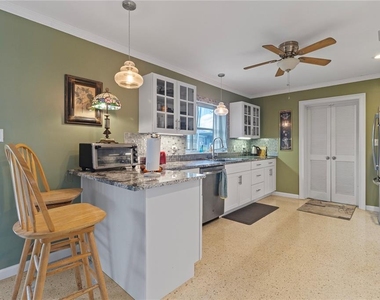 4020 Palm Drive - Photo Thumbnail 8