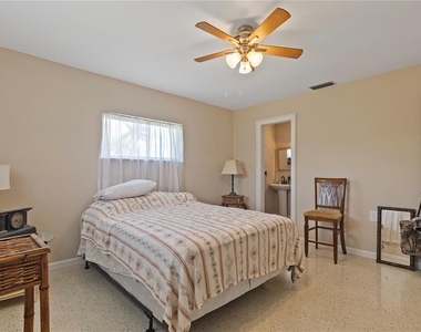 4020 Palm Drive - Photo Thumbnail 16