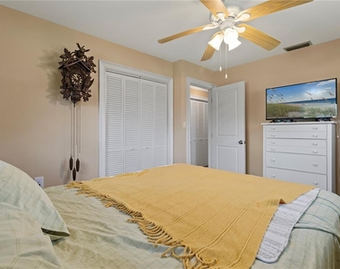 4020 Palm Drive - Photo Thumbnail 14