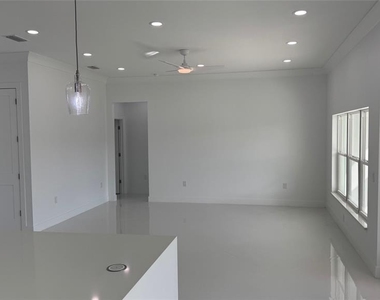 82 Kenly Street - Photo Thumbnail 23
