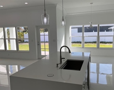 82 Kenly Street - Photo Thumbnail 21