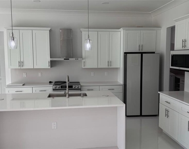 82 Kenly Street - Photo Thumbnail 20