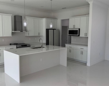 82 Kenly Street - Photo Thumbnail 25