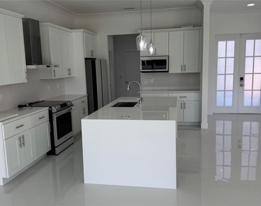 82 Kenly Street - Photo Thumbnail 24