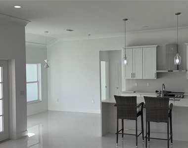 82 Kenly Street - Photo Thumbnail 26