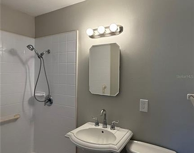 491 S Venice Boulevard - Photo Thumbnail 10