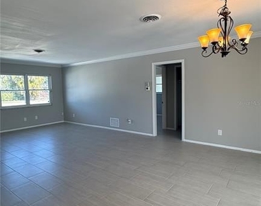 491 S Venice Boulevard - Photo Thumbnail 5