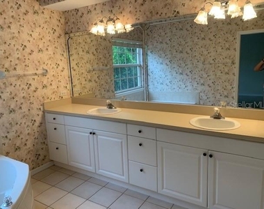 3625 Square West Lane - Photo Thumbnail 7