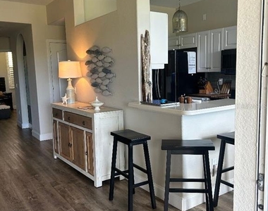 940 Cooper Street - Photo Thumbnail 6