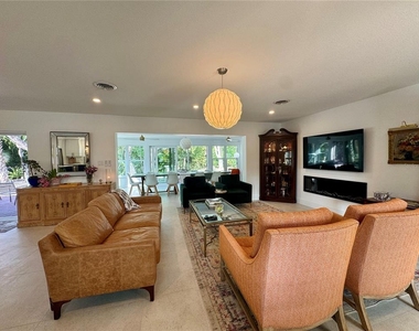 7372 Melaleuca Way - Photo Thumbnail 7