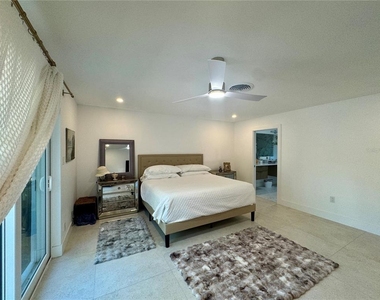 7372 Melaleuca Way - Photo Thumbnail 11