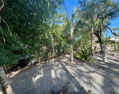 7372 Melaleuca Way - Photo Thumbnail 41