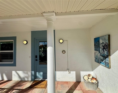 7372 Melaleuca Way - Photo Thumbnail 2