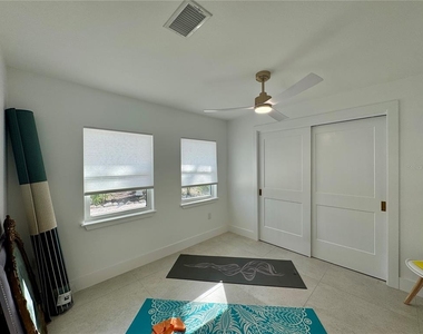 7372 Melaleuca Way - Photo Thumbnail 20