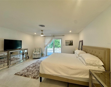 7372 Melaleuca Way - Photo Thumbnail 12