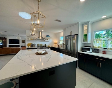 7372 Melaleuca Way - Photo Thumbnail 6