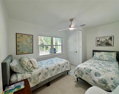 7372 Melaleuca Way - Photo Thumbnail 18