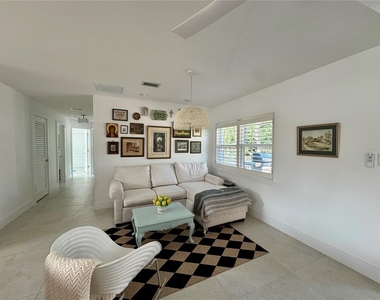 7372 Melaleuca Way - Photo Thumbnail 51