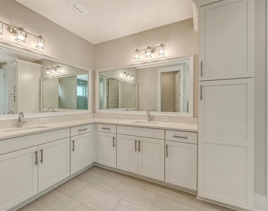 512 Laurel Park Drive - Photo Thumbnail 23