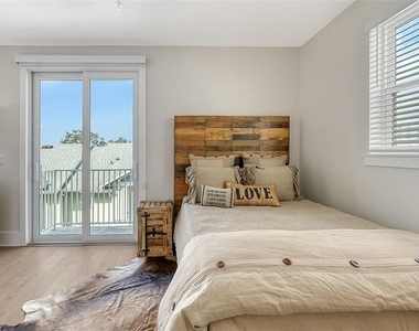 512 Laurel Park Drive - Photo Thumbnail 31