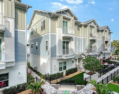512 Laurel Park Drive - Photo Thumbnail 12