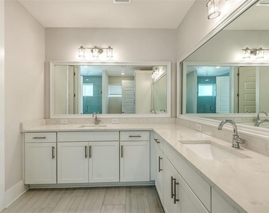 512 Laurel Park Drive - Photo Thumbnail 24